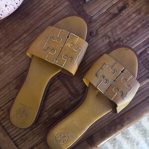 Size 9. Tory Burch- Double-T Leather Sport Slide Sandal